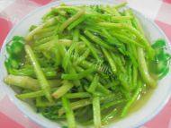 滑爽的炒芹菜