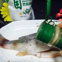 喷香的清蒸鲈鱼做法图解3)