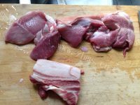 美味的笋干烧肉做法图解3)