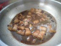 很有食欲的鹌鹑蛋烧肉做法图解9)