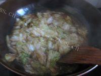 家常菜炒辣白菜做法图解5)