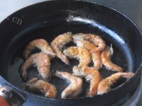 自制海鲜西兰花做法图解6)