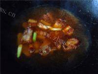 家常菜番茄烧排骨做法图解5)