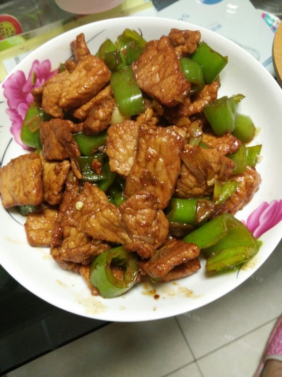 回味无穷的尖椒炒肉