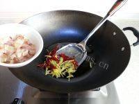 家常菜藜蒿炒腊肉做法图解8)