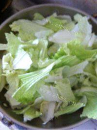 家常菜白菜炖冻豆腐做法图解4)