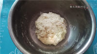 名小吃蟹壳黄烧饼做法图解5)