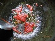 色味俱全的茄汁虎皮鹌鹑蛋做法图解2)