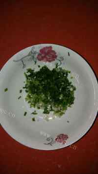 香香的油菜葱花蛋炒饭做法图解2)