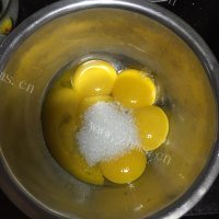 美味的蔓越莓蛋糕做法图解3)