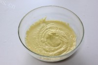 口感极佳的韭菜胡萝卜鸡蛋饼做法图解4)