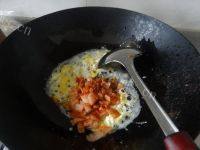 #美食记#辣白菜炒饭做法图解5)