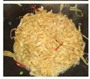 芹菜炒豆腐皮做法图解7)