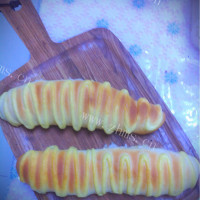 五味俱全的毛毛虫面包