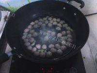 家常菜猪肉丸子汤做法图解5)