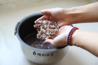 色泽鲜亮的杂粮饭做法图解2)