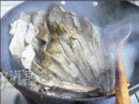 美味的笼仔粉蒸排骨做法图解4)