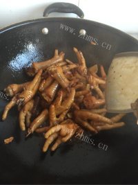喷香的红烧鸡爪做法图解7)