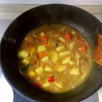 午餐咖喱牛筋饭做法图解5)