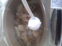 美味的白萝卜骨头汤
