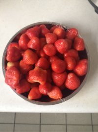 清爽可口的草莓罐头做法图解1)