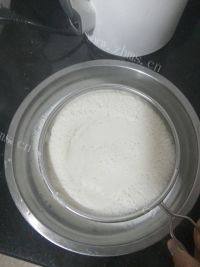 美味早餐原味豆浆做法图解6)
