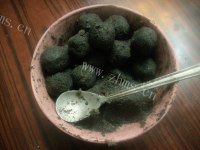 美味的黑芝麻汤圆做法图解1)