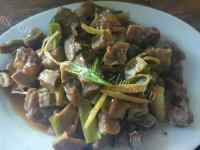 家常牛肉土豆煲做法图解1)