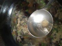 美味的香菇肉丸汤做法图解13)