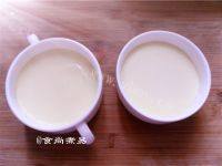 美味的牛奶炖蛋做法图解11)