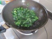 美味菠菜鸡蛋汤做法图解2)