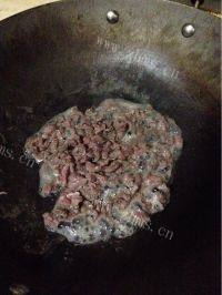 蒜苔炒牛肉（家庭版）做法图解1)