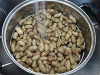 下酒菜水煮花生做法图解2)
