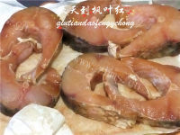 特色菜秘制熏鱼做法图解11)