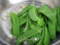 家常菜蒜香荷兰豆做法图解6)