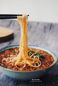 特色美食成都酸辣粉做法图解8)