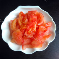 美味佳肴般的番茄蛋汤的做法图解三