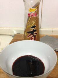 美味的白灼大虾做法图解7)