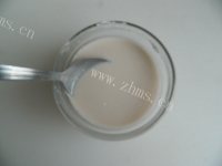 美味的蜜枣葡萄山药羹做法图解6)