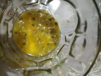独特的百香果饮做法图解4)