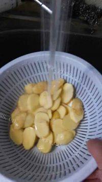 美味培根香煎土豆片做法图解3)