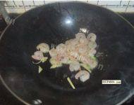 「DIY美食」清炒虾仁做法图解4)