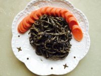 诱人的黑芝麻酱拌面做法图解5)