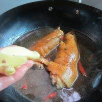 唇齿留香的红烧猪手做法图解5)