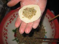自己做的酸菜馅水饺做法图解10)