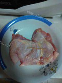 营养丰富的照烧鸡腿肉做法图解2)