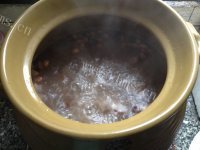 清淡花生莲藕煲扇骨做法图解4)