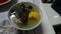 海带玉米排骨汤