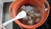 色香味浓的肉骨茶做法图解8)