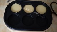 美味豆沙车轮饼做法图解5)